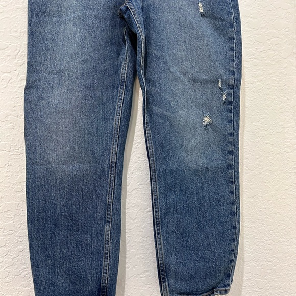 ABERCROMBIE & FITCH • The Mom High Rise Jean • Blue • sz 28/ 6s •’ - Picture 4 of 8